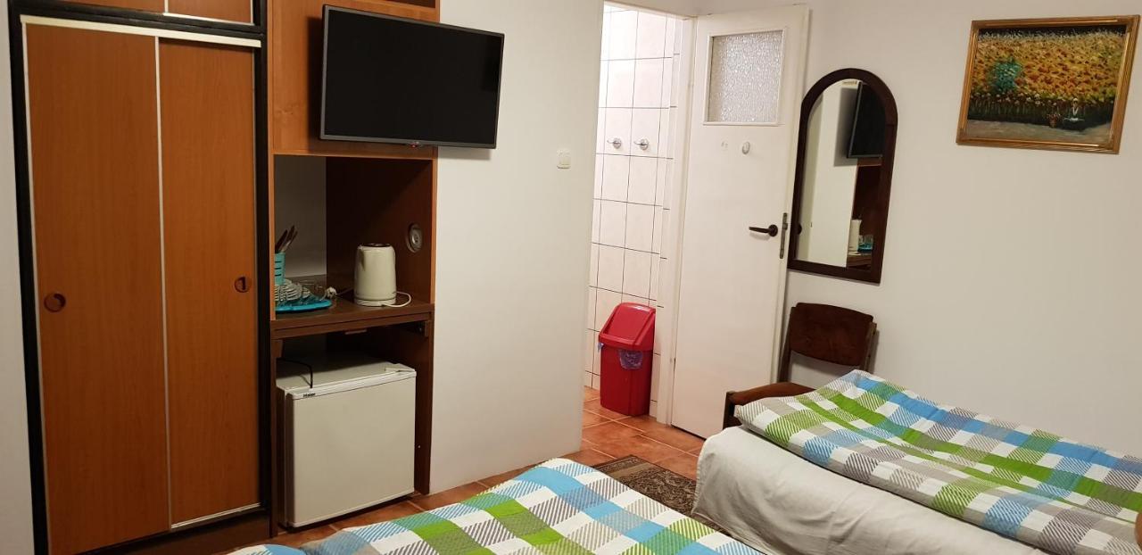 Wynajem Pokoi Hotel Колобжег Екстериор снимка