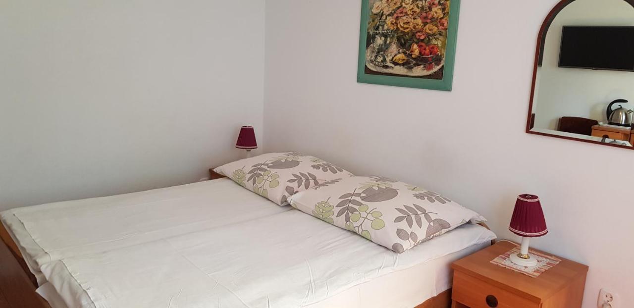 Wynajem Pokoi Hotel Колобжег Екстериор снимка