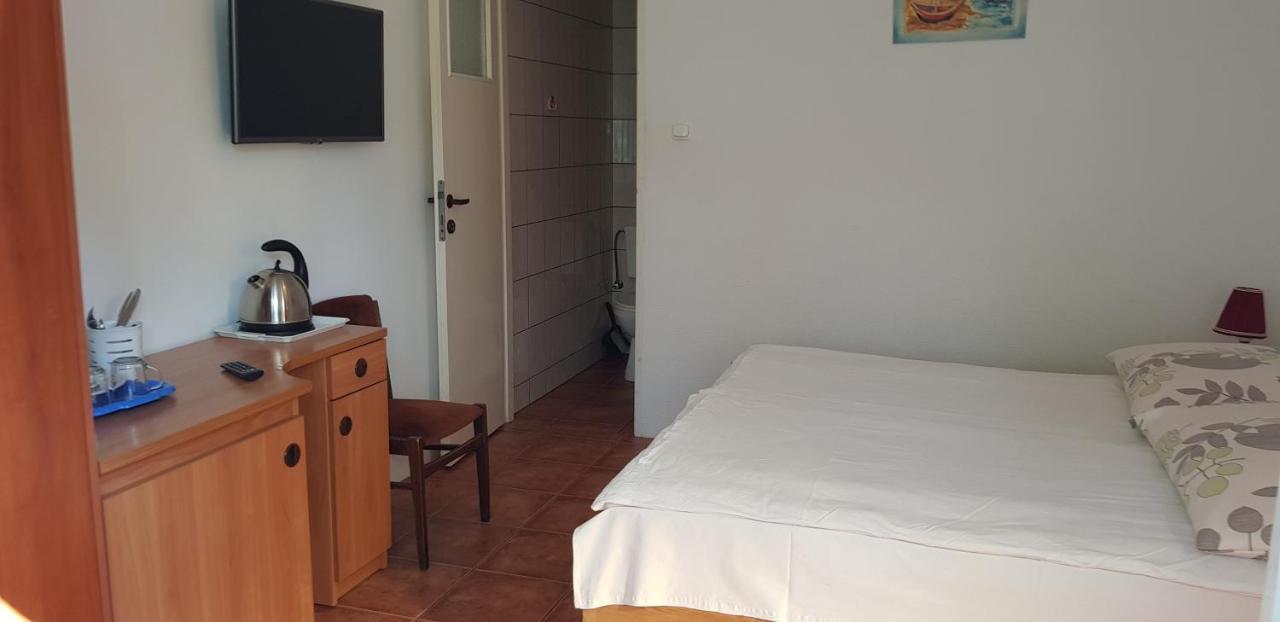 Wynajem Pokoi Hotel Колобжег Екстериор снимка