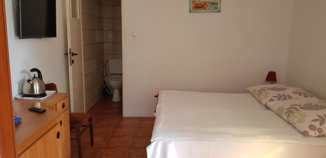 Wynajem Pokoi Hotel Колобжег Екстериор снимка
