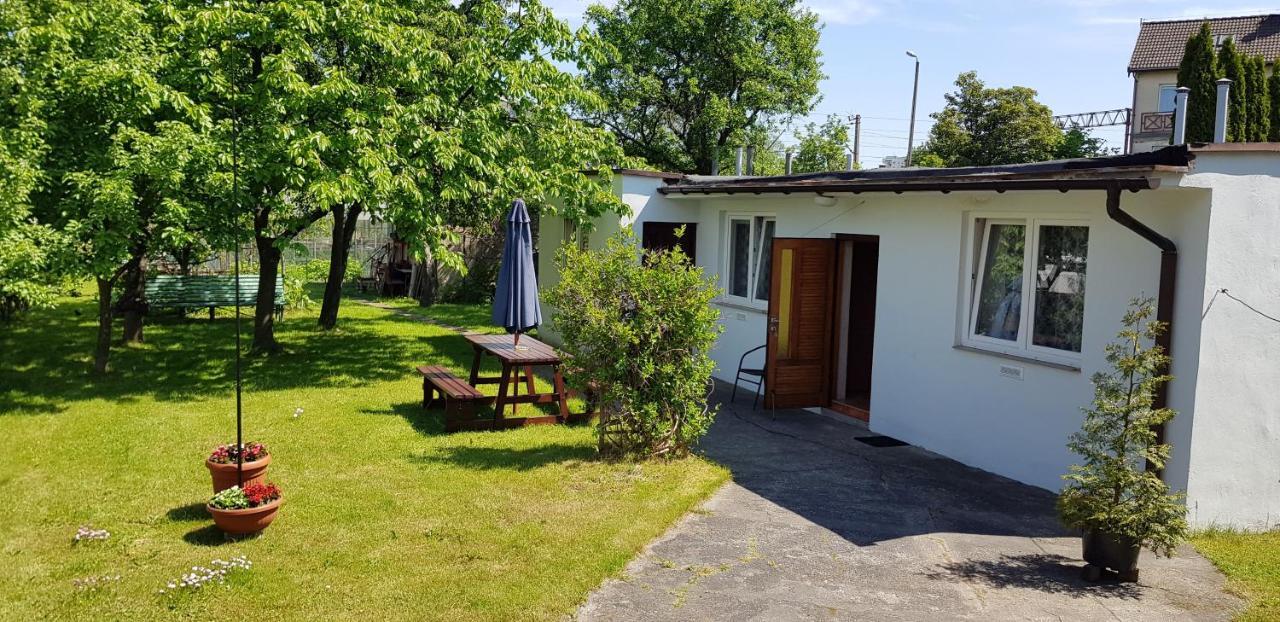 Wynajem Pokoi Hotel Колобжег Екстериор снимка
